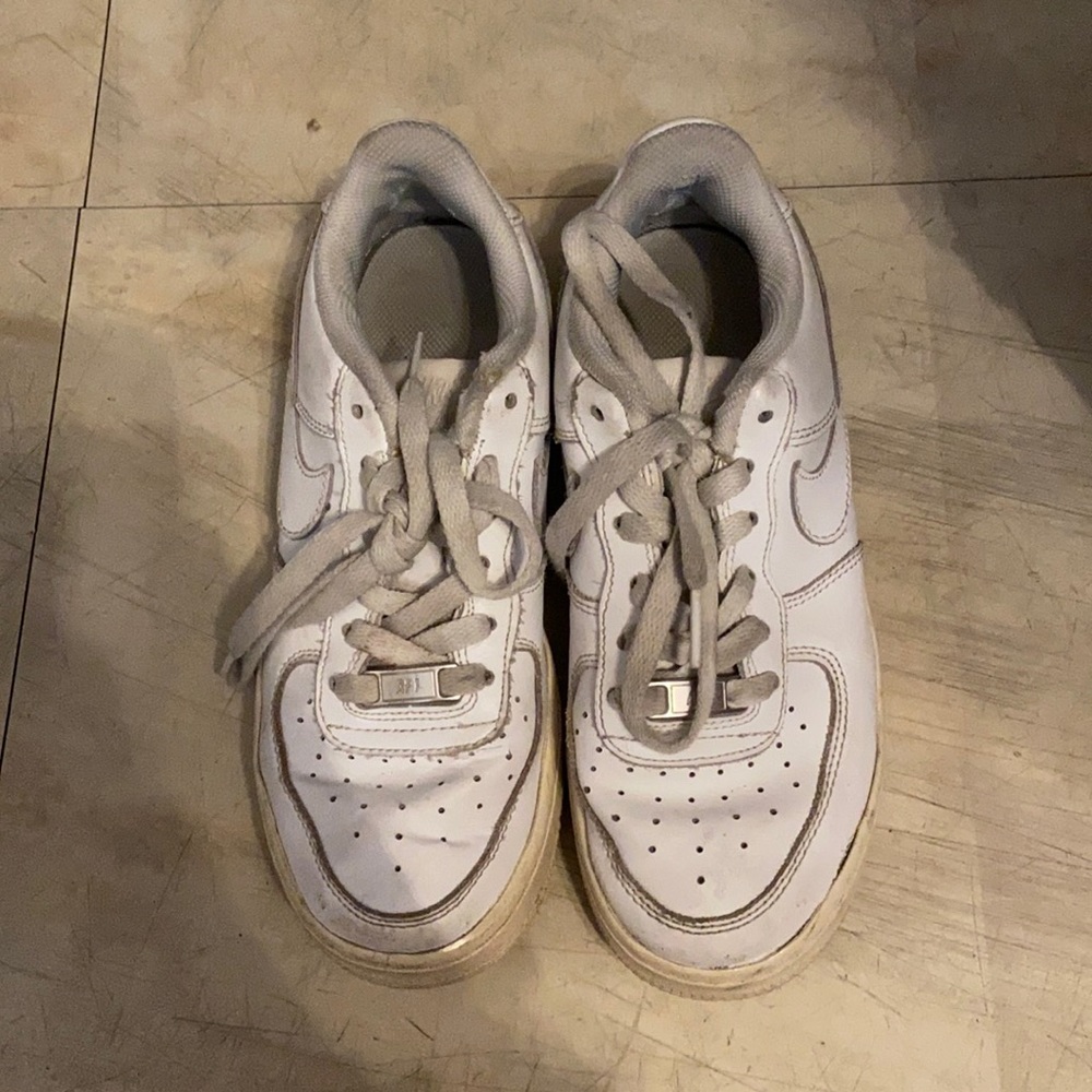 White Nike Air Force 1 used
